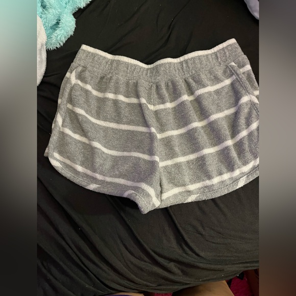 Pink Republic Heather Gray Shorts - Picture 2 of 5